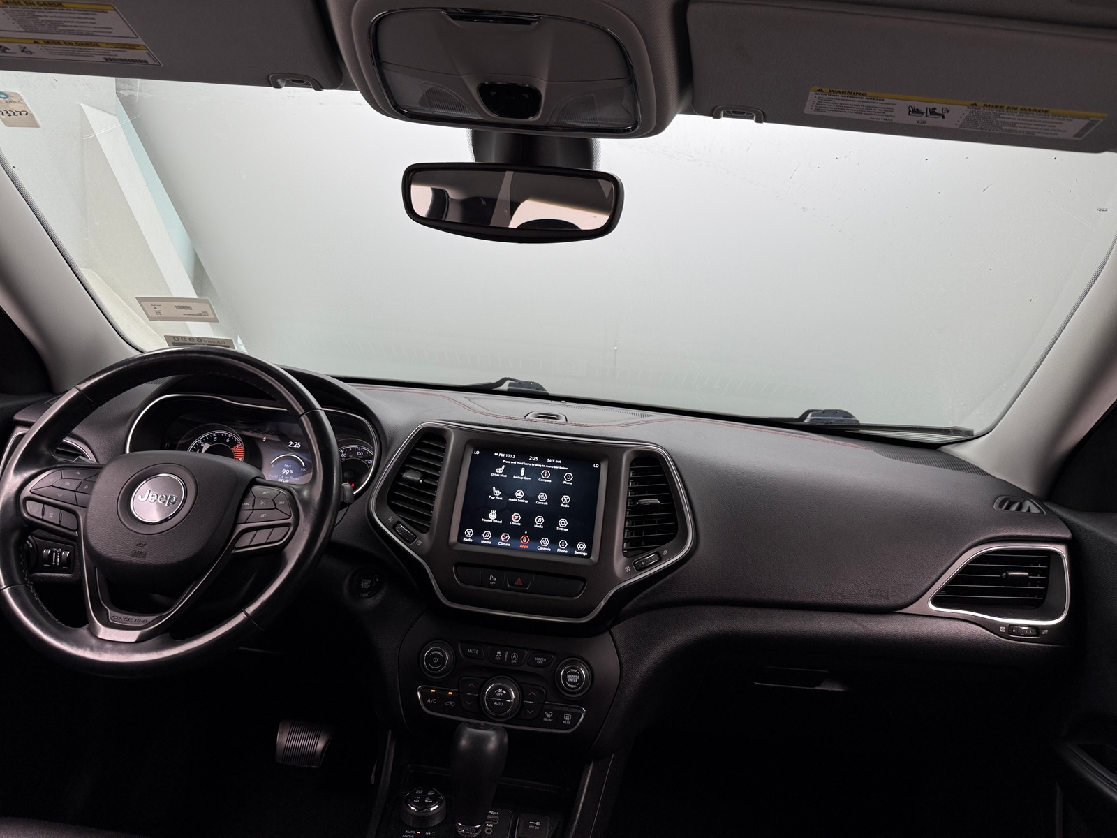 Thumbnail: 2019 Jeep Cherokee - 3
