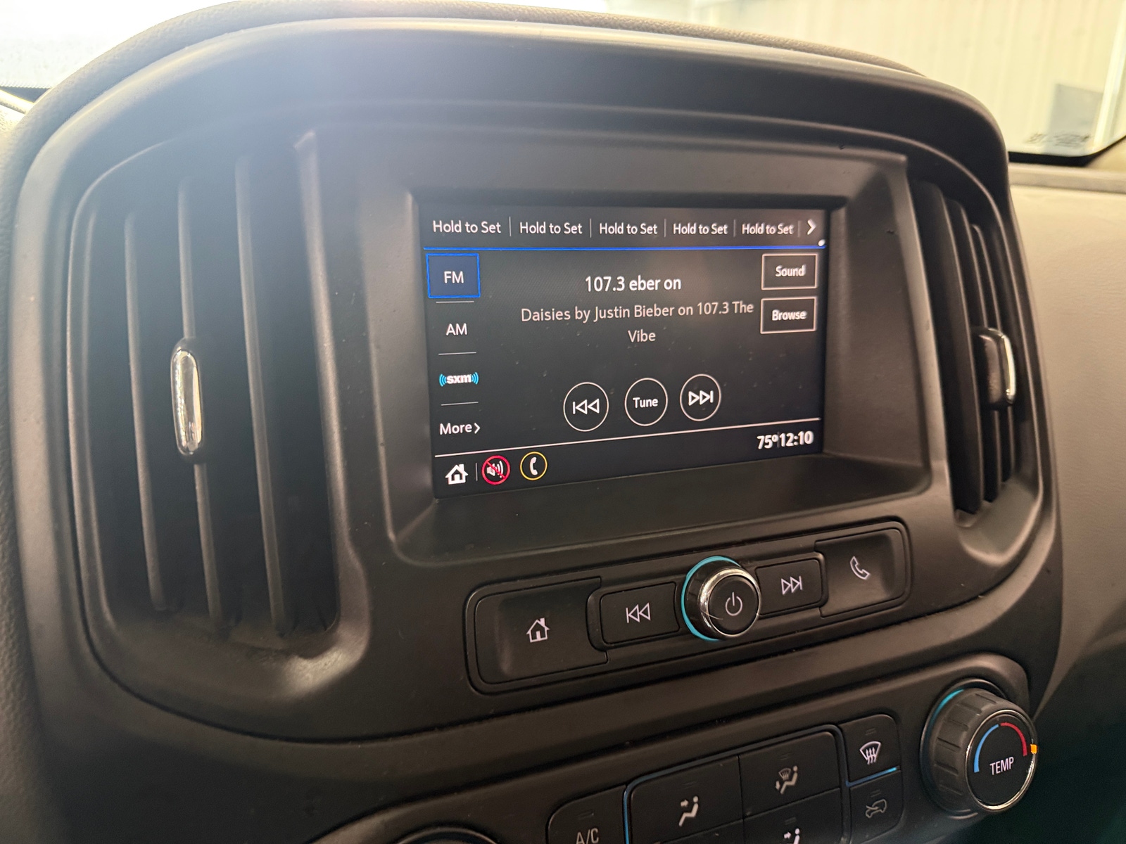 Thumbnail: 2021 Chevrolet Colorado - 4