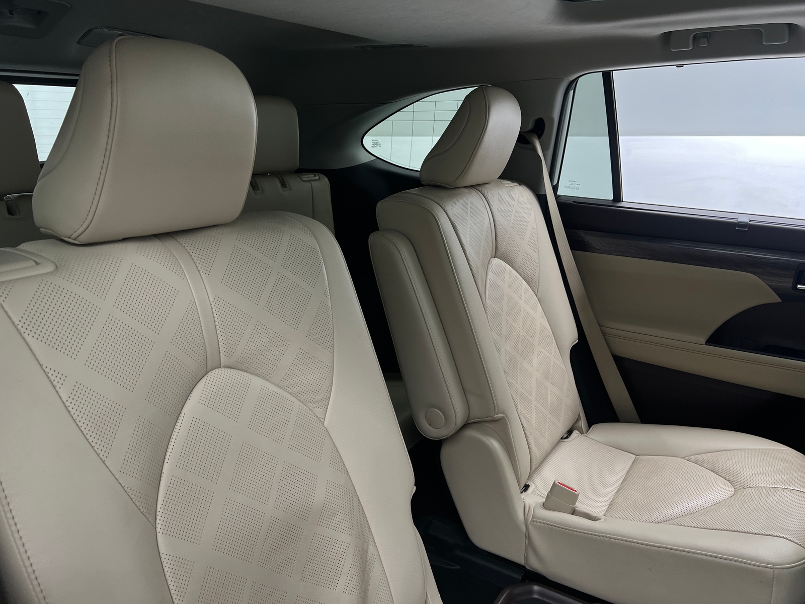 Thumbnail: 2021 Toyota Highlander - 5