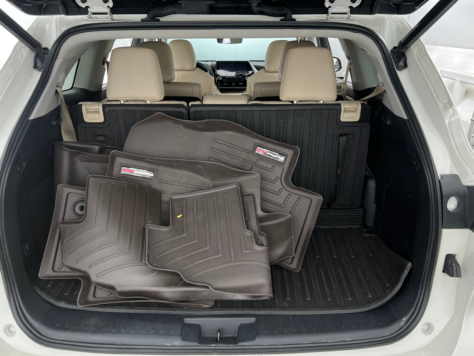 Thumbnail: 2021 Toyota Highlander - 6