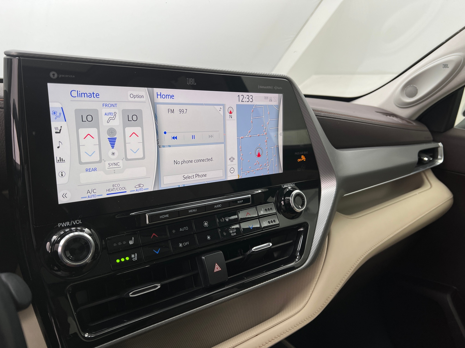 Thumbnail: 2021 Toyota Highlander - 3