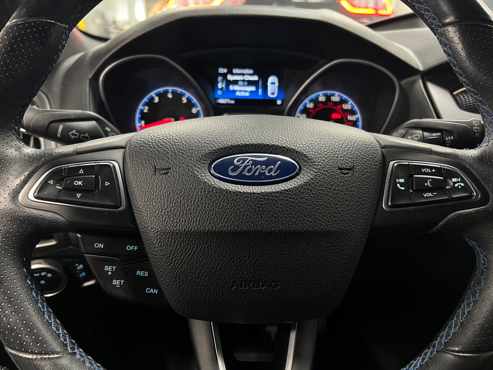 Thumbnail: 2017 Ford Focus - 4