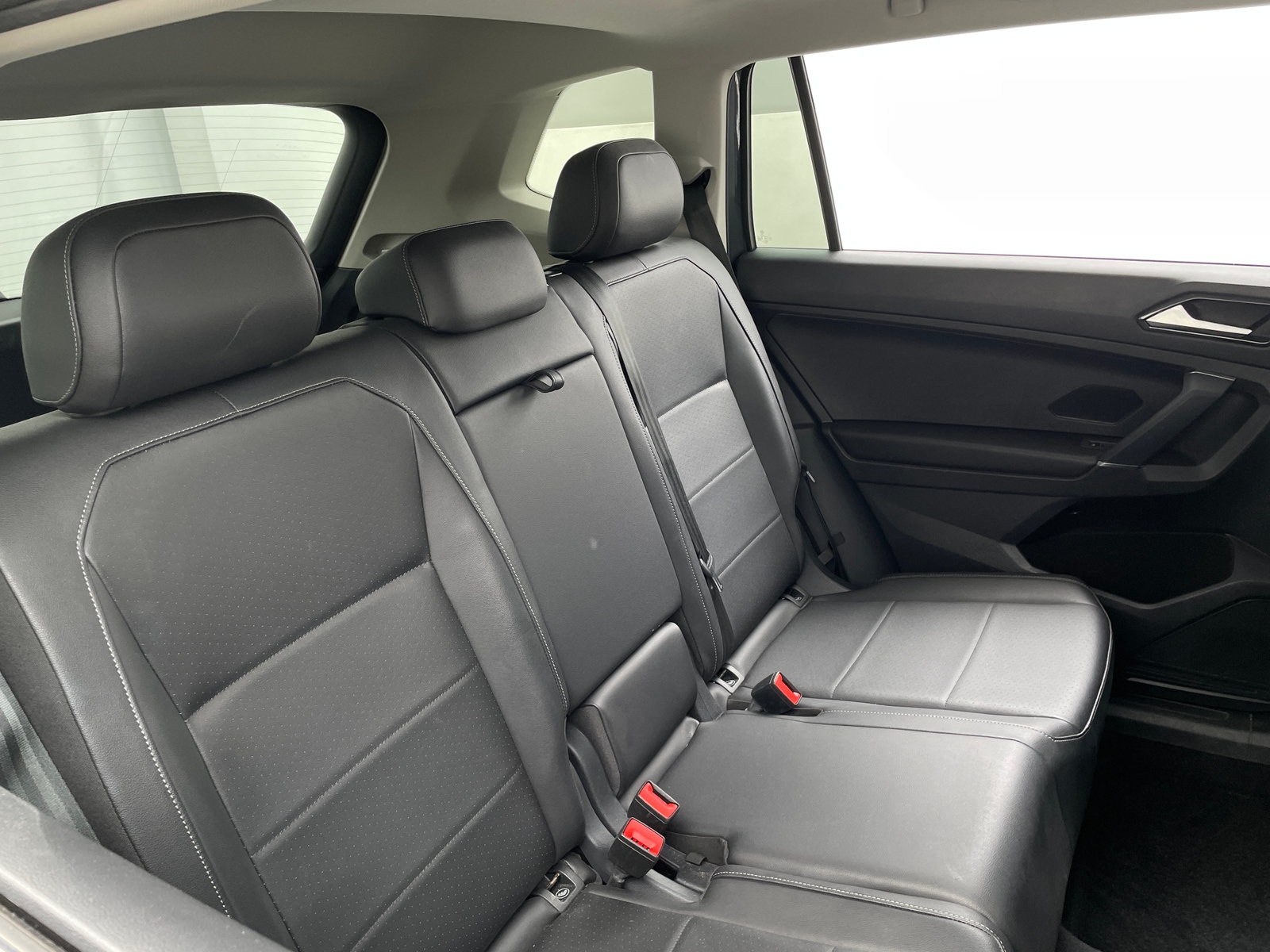 Thumbnail: 2018 Volkswagen Tiguan - 6