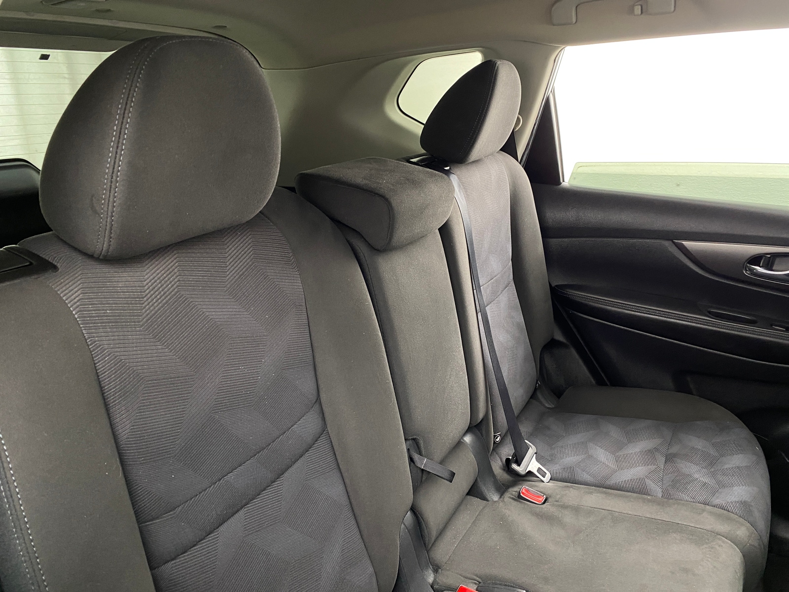 Thumbnail: 2015 Nissan Rogue - 6