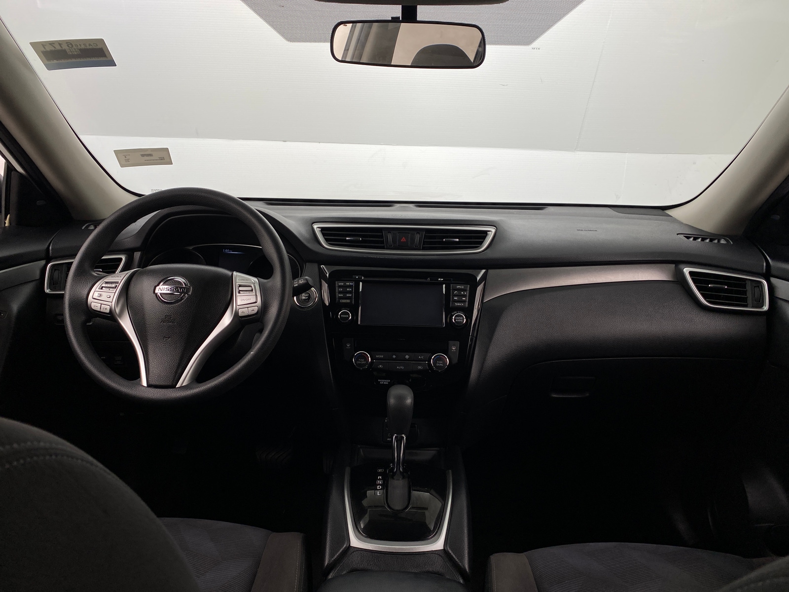 Thumbnail: 2015 Nissan Rogue - 3