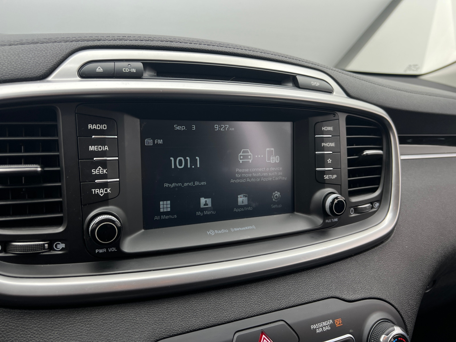 Thumbnail: 2019 Kia Sorento - 4