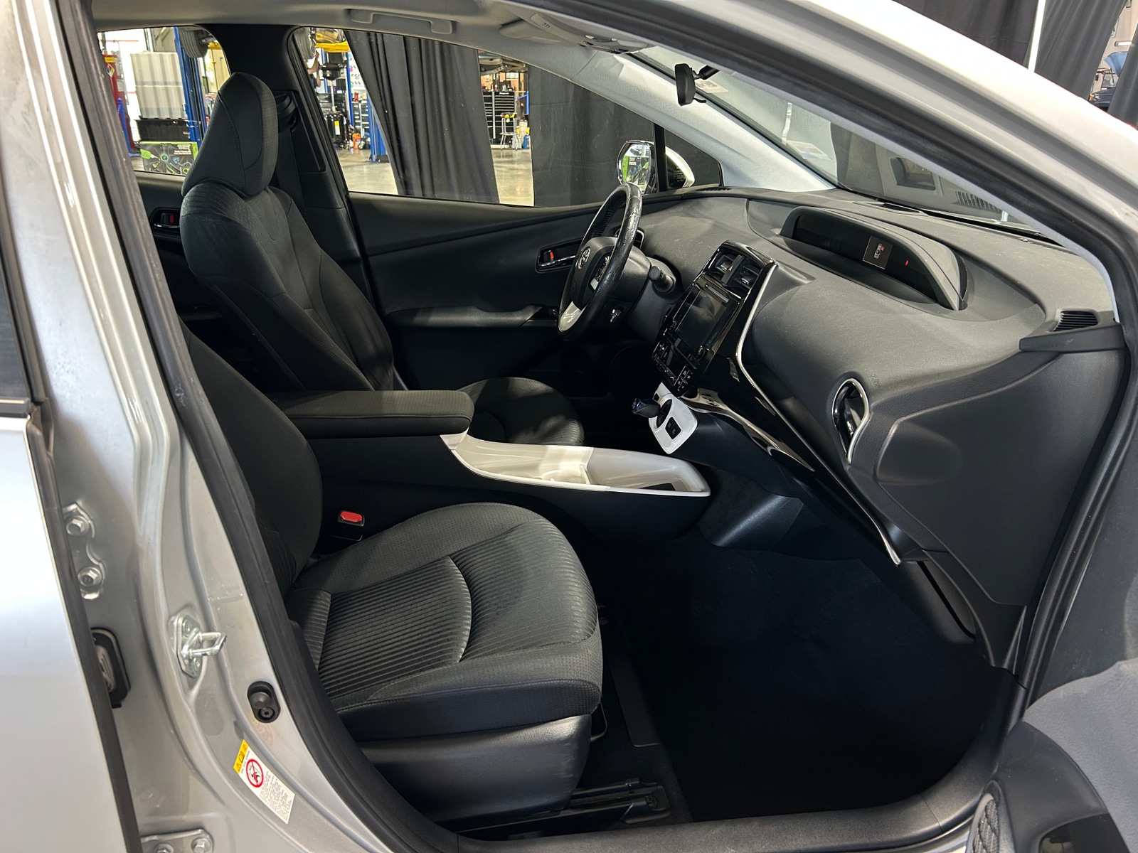 Thumbnail: 2016 Toyota Prius - 2