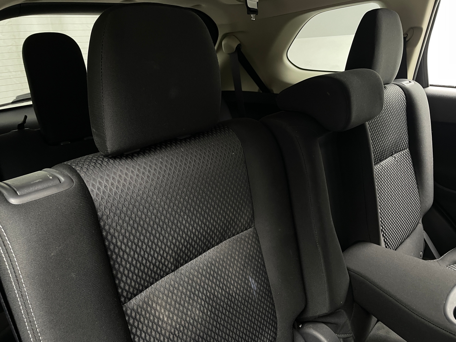 Thumbnail: 2018 Mitsubishi Outlander - 6