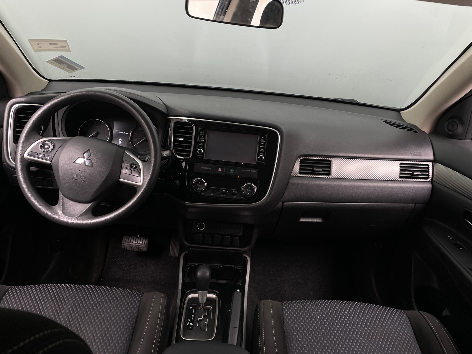 Thumbnail: 2018 Mitsubishi Outlander - 3