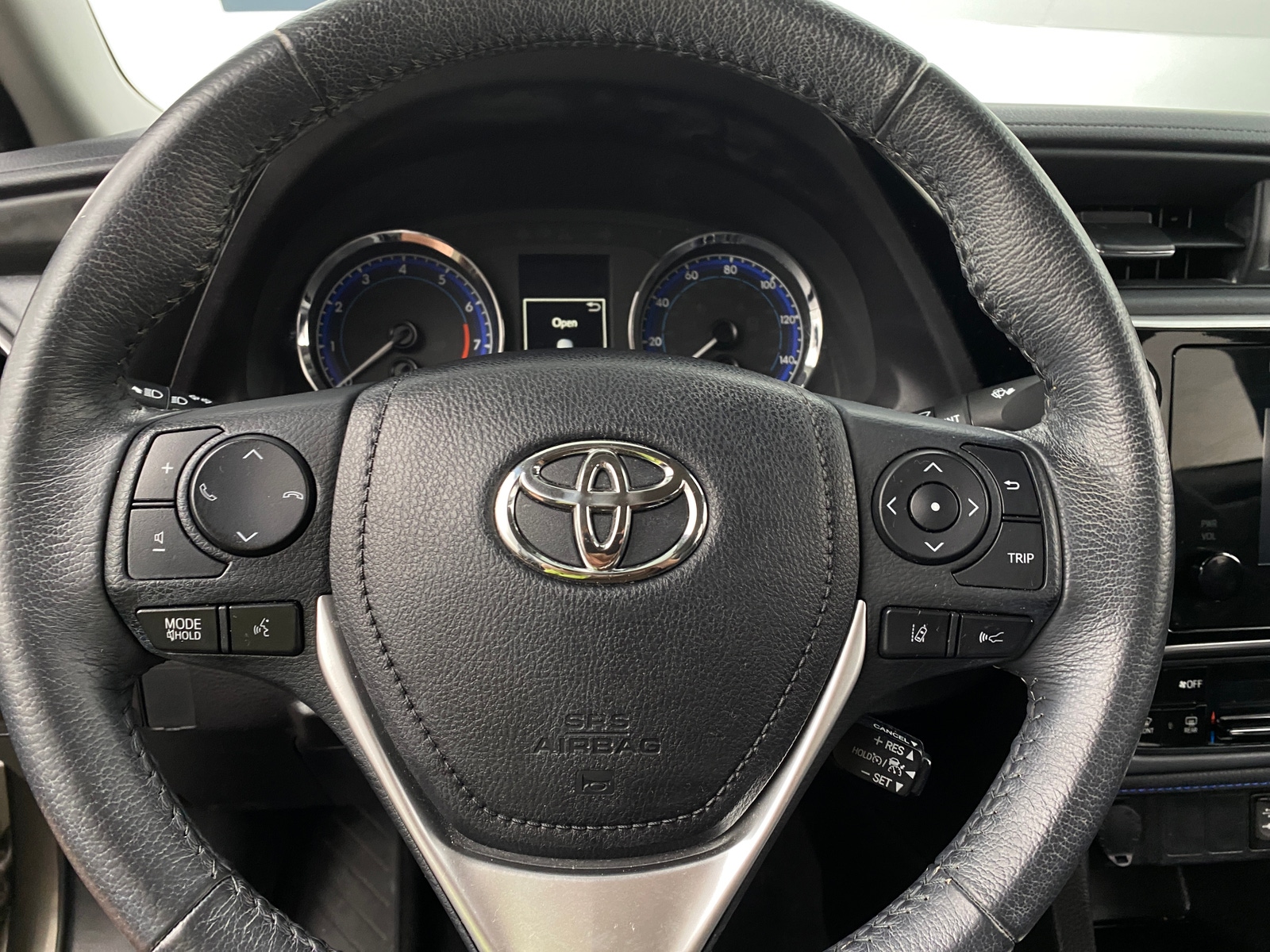 Thumbnail: 2017 Toyota Corolla - 4