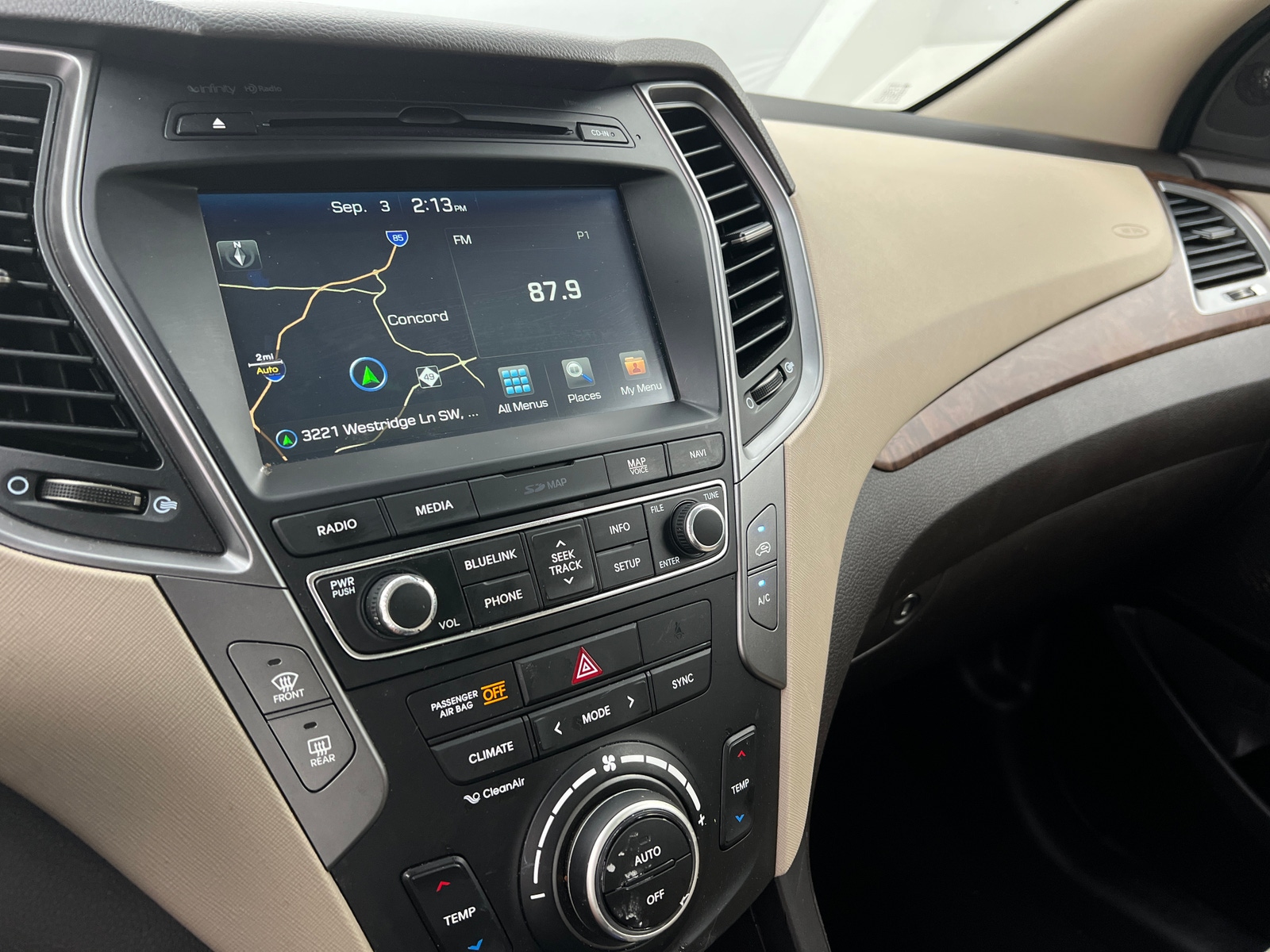 Thumbnail: 2018 Hyundai Santa Fe - 3