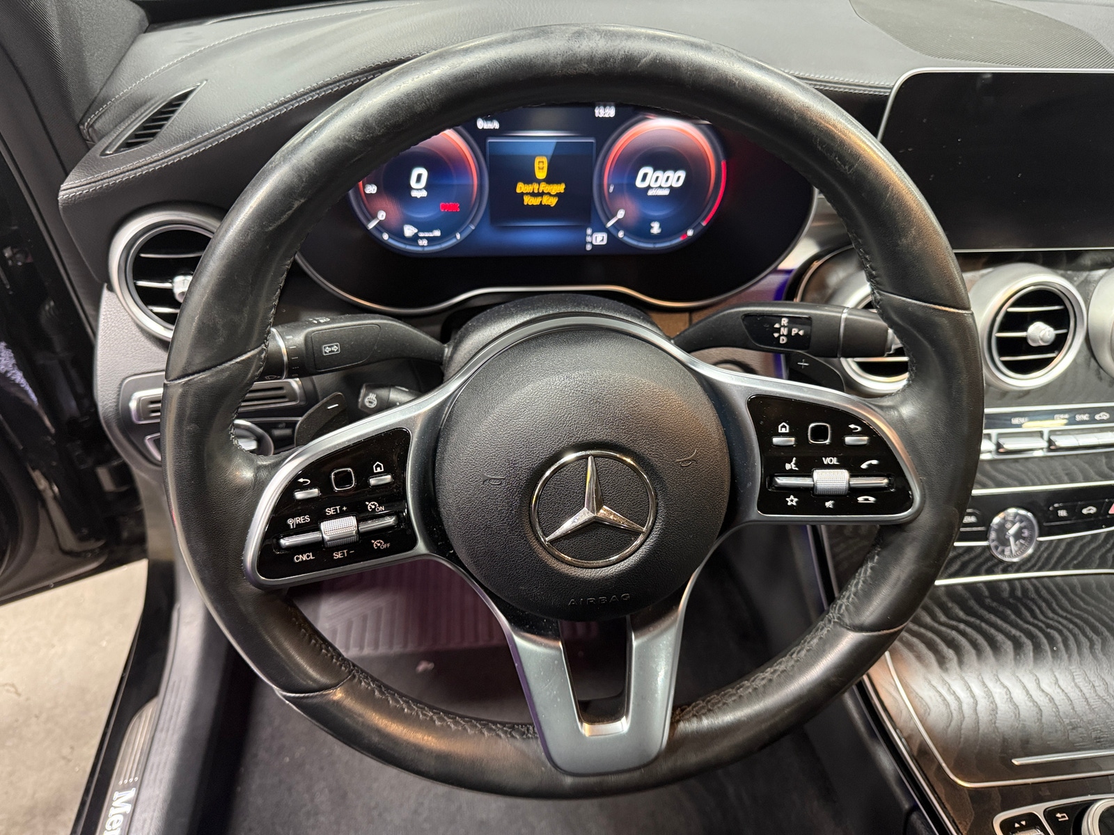 Thumbnail: 2021 Mercedes-Benz C-Class - 4
