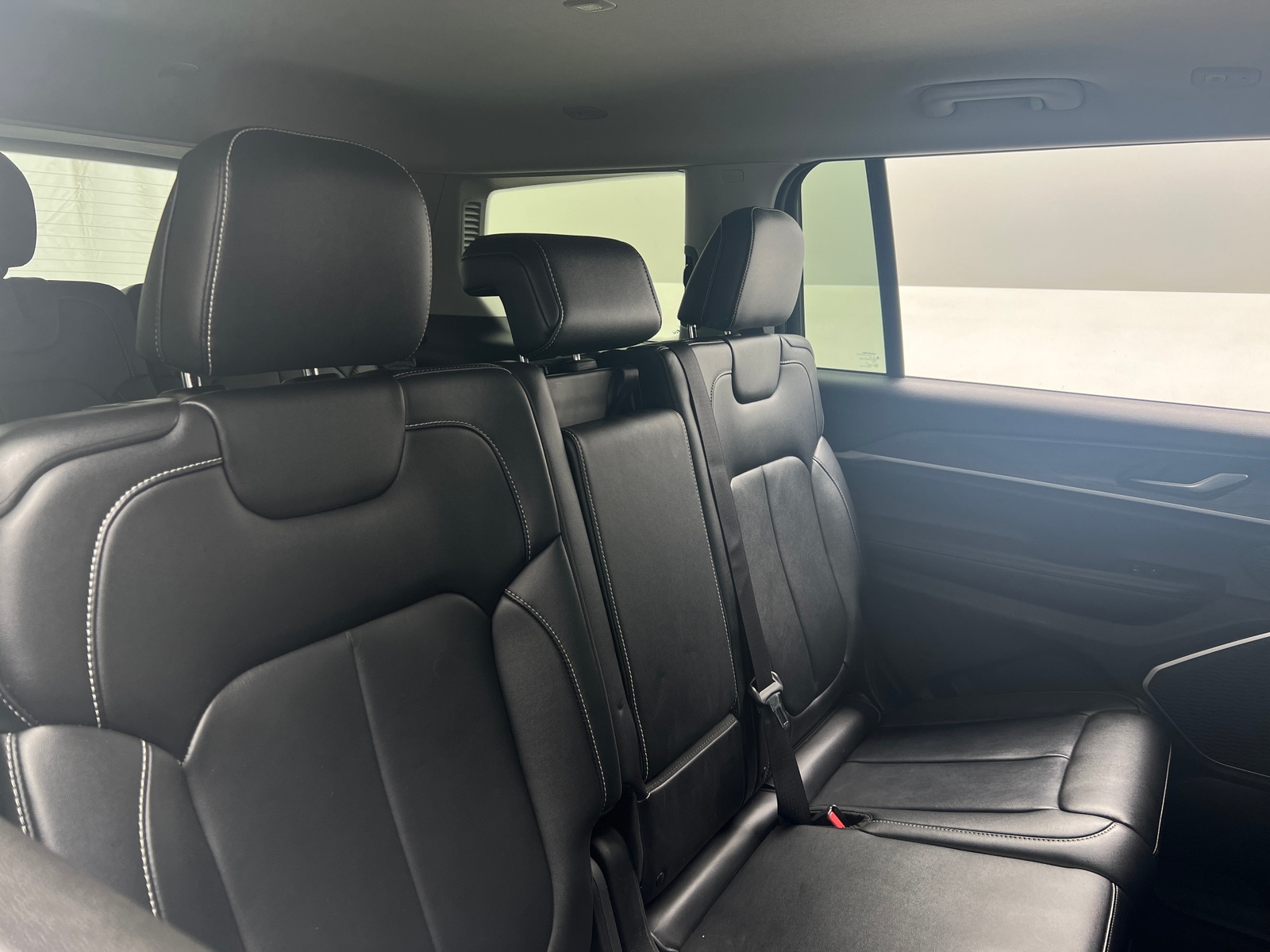 Thumbnail: 2022 Jeep Grand Cherokee L - 6