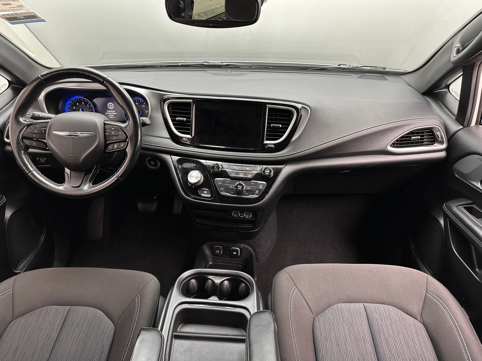 Thumbnail: 2021 Chrysler Pacifica - 3