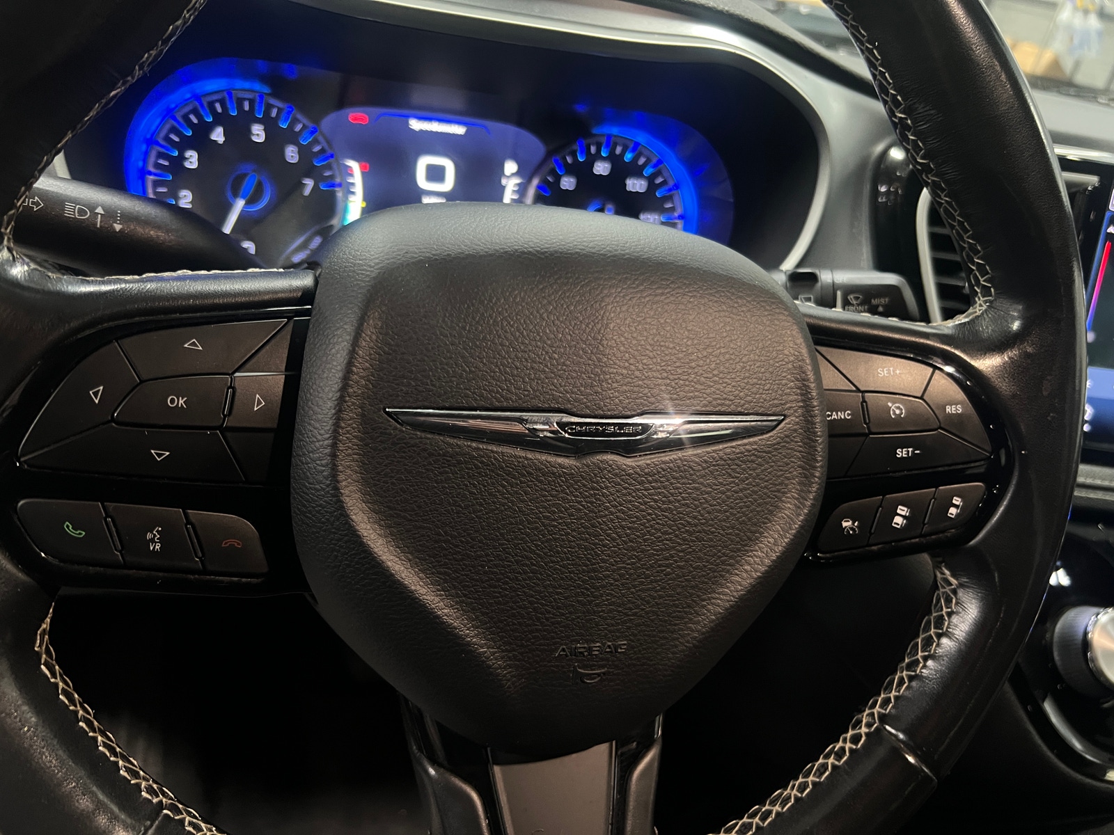 Thumbnail: 2021 Chrysler Pacifica - 5