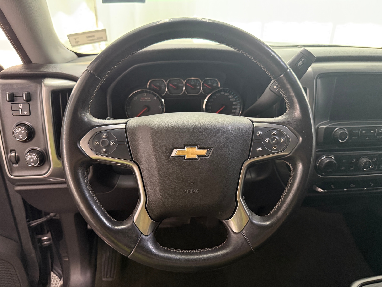 Thumbnail: 2015 Chevrolet Silverado 1500 - 4