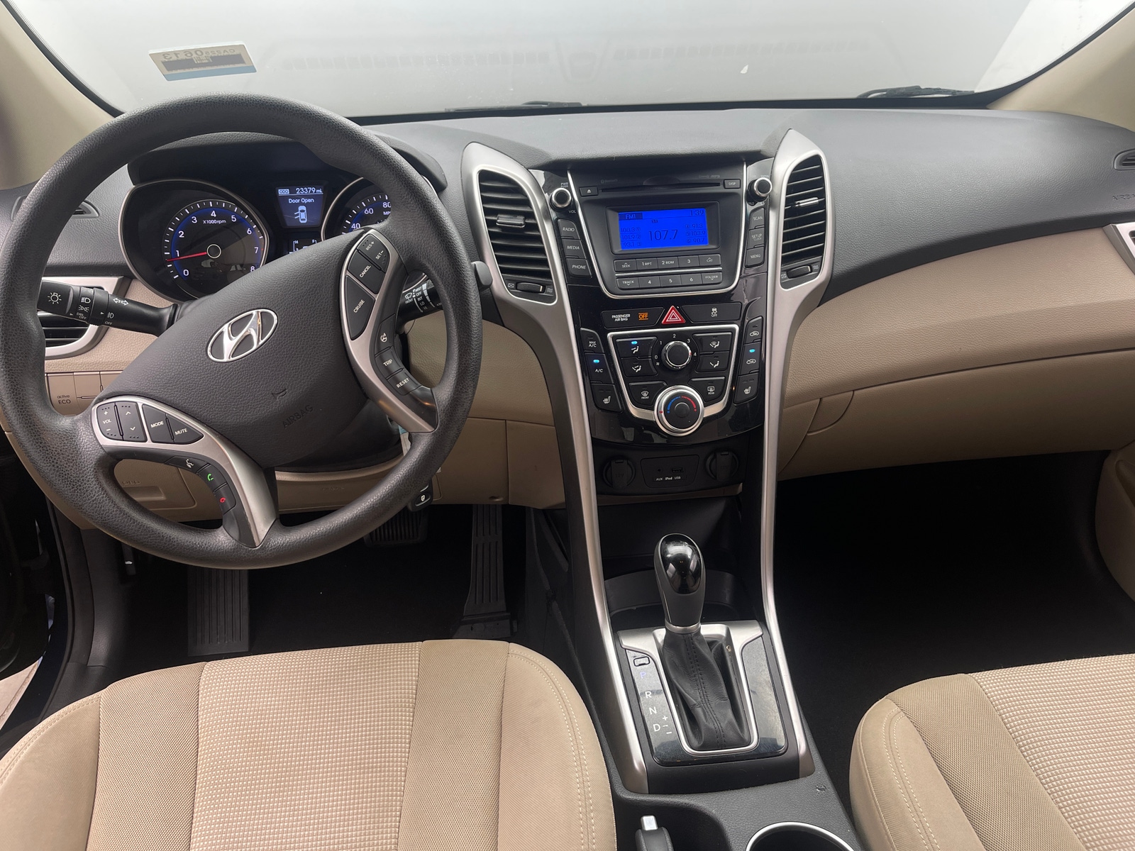 Thumbnail: 2013 Hyundai Elantra - 3