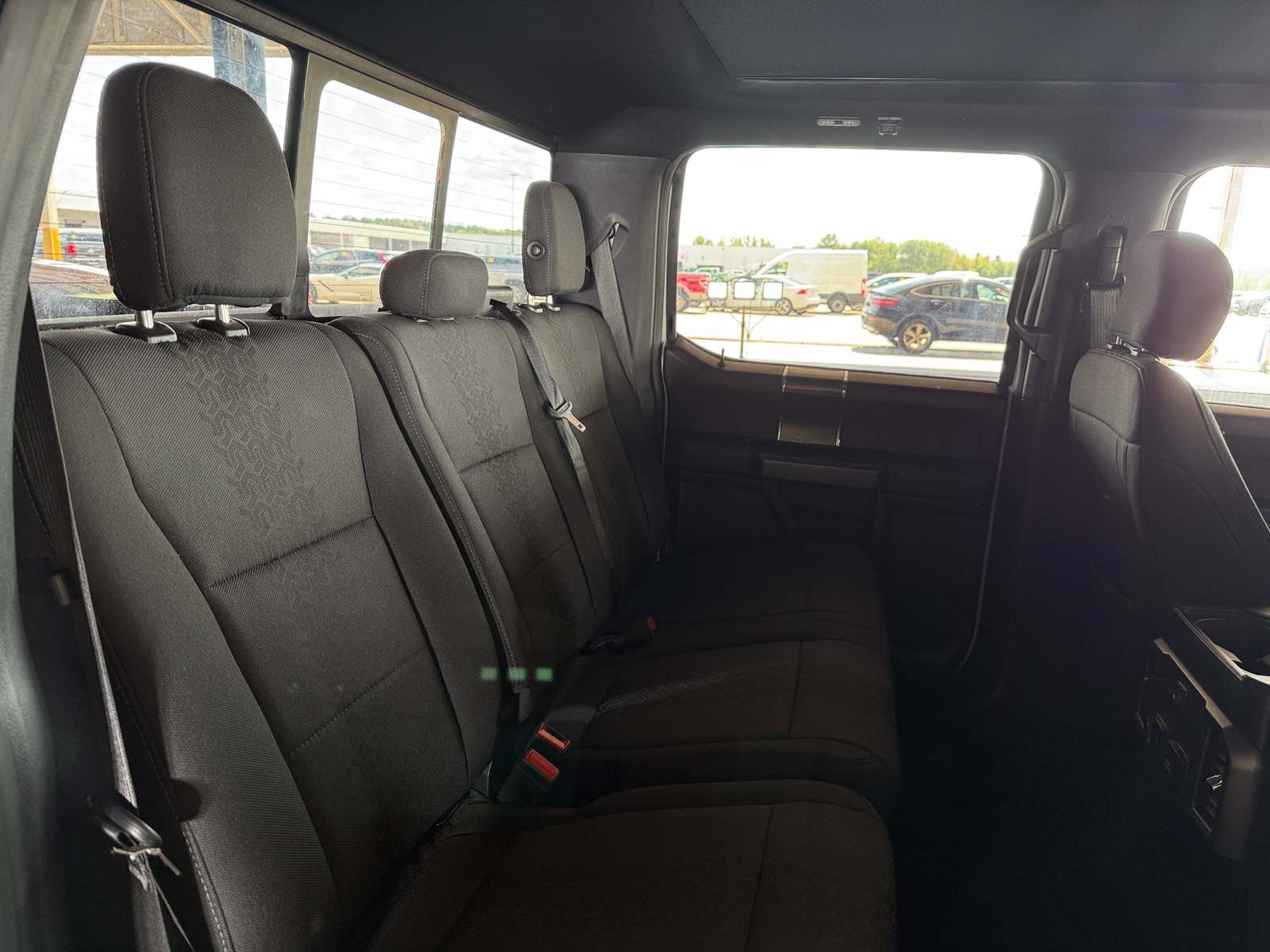 Thumbnail: 2018 Ford Econoline - 6