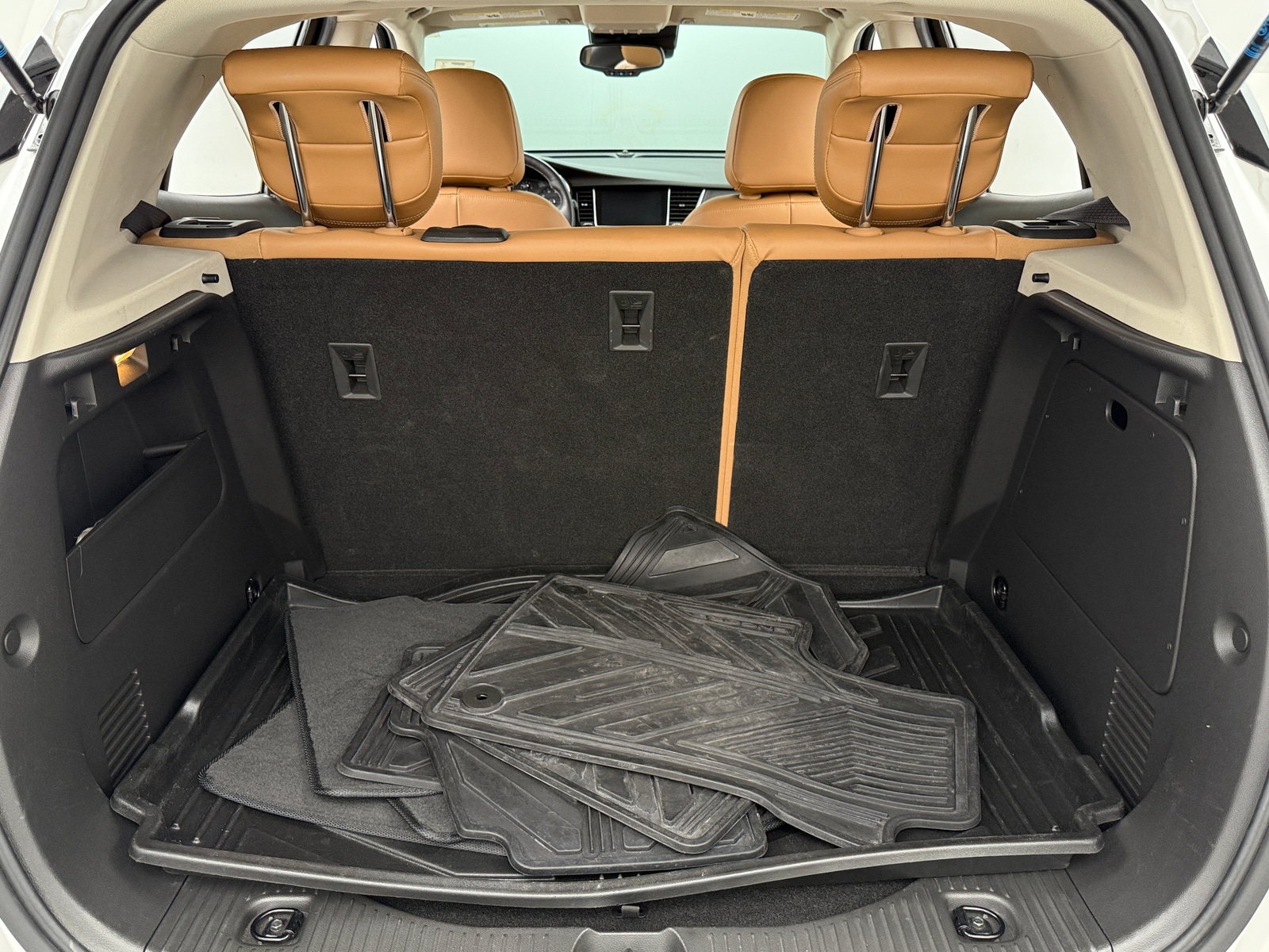 Thumbnail: 2019 Buick Encore - 6