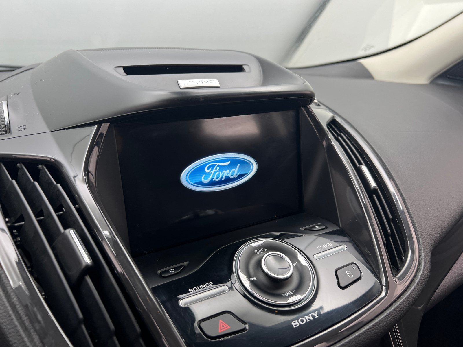 Thumbnail: 2016 Ford Escape - 3