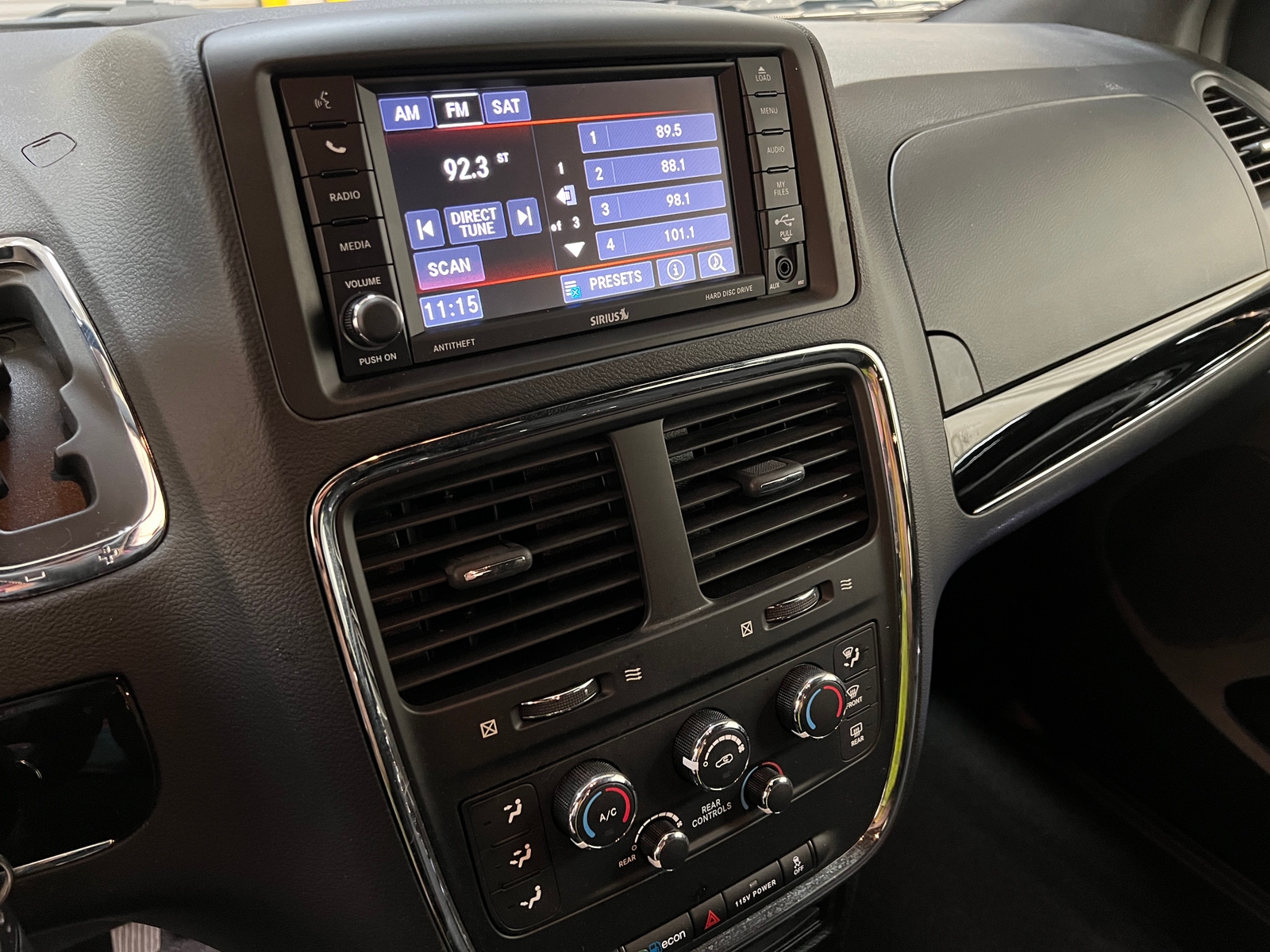 Thumbnail: 2018 Dodge Grand Caravan - 4