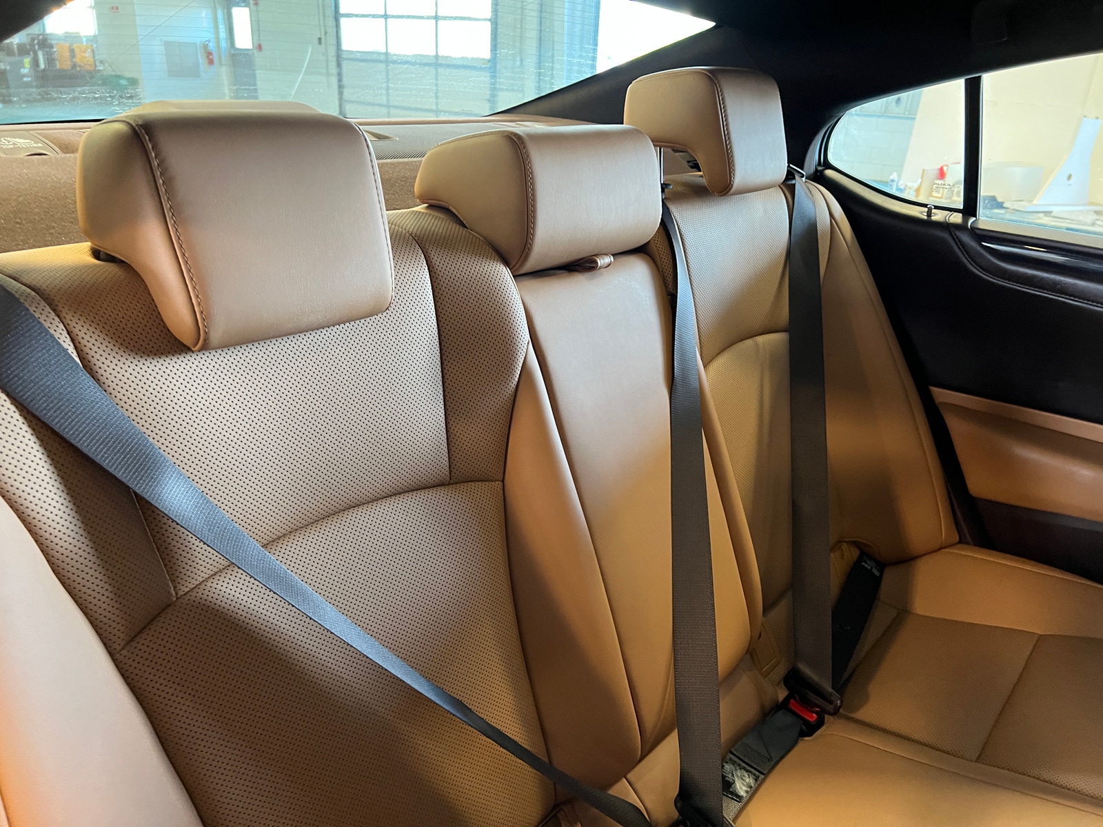 Thumbnail: 2021 Lexus ES - 5