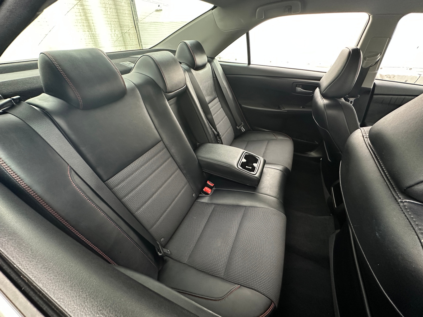 Thumbnail: 2016 Toyota Camry - 6