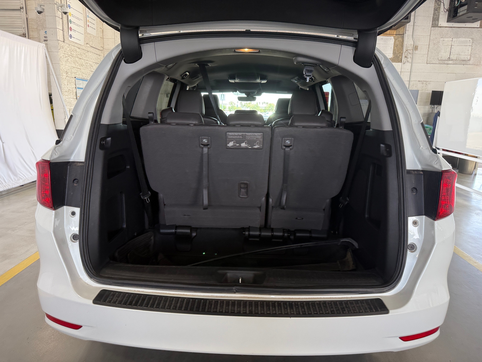 Thumbnail: 2020 Honda Odyssey - 6
