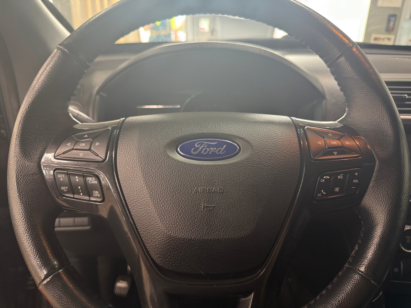 Thumbnail: 2018 Ford Explorer - 5