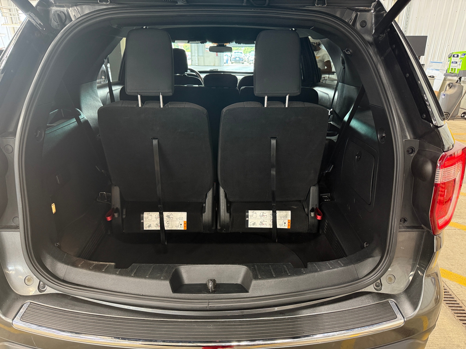 Thumbnail: 2018 Ford Explorer - 7
