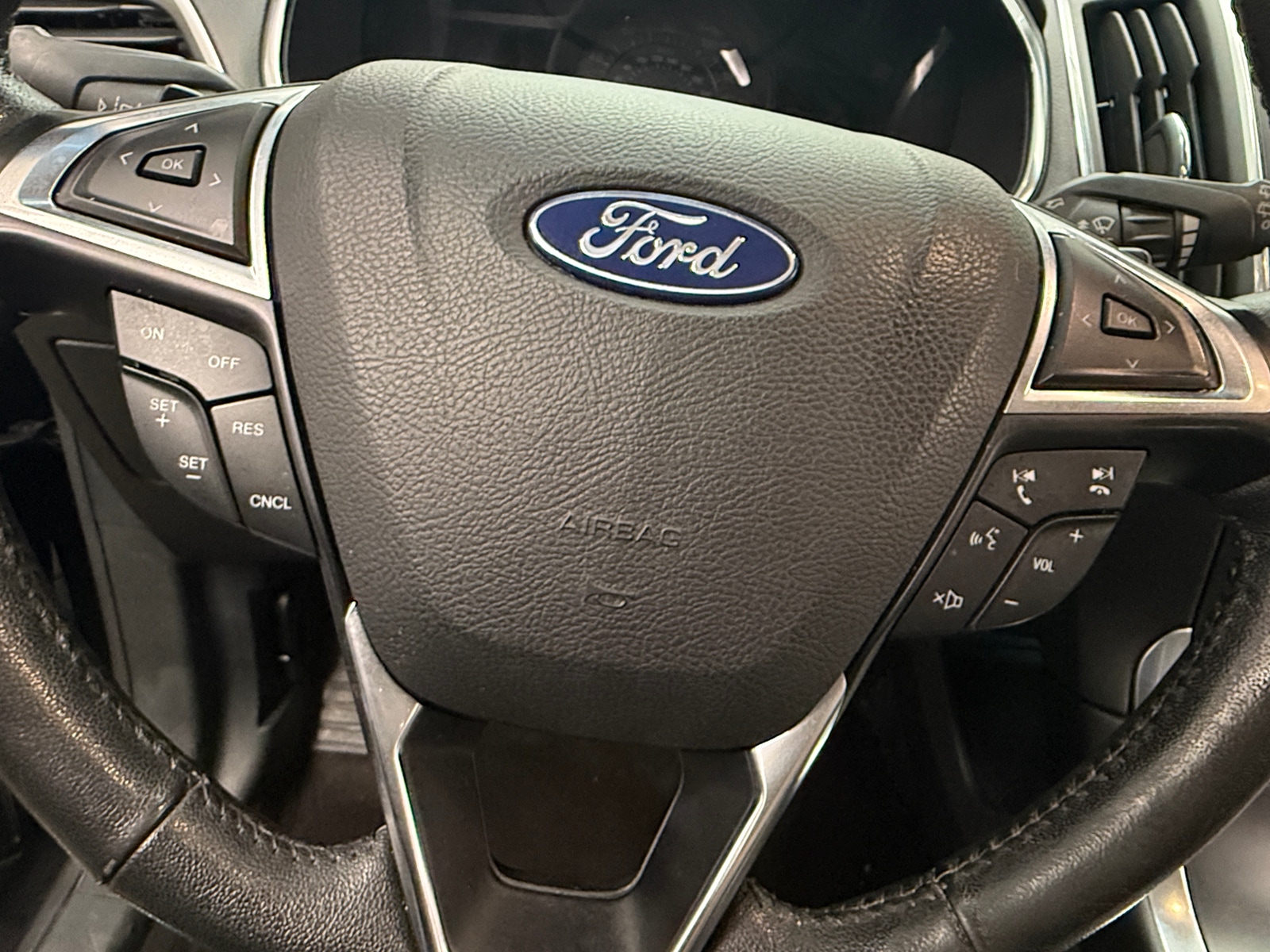 Thumbnail: 2019 Ford Edge - 4