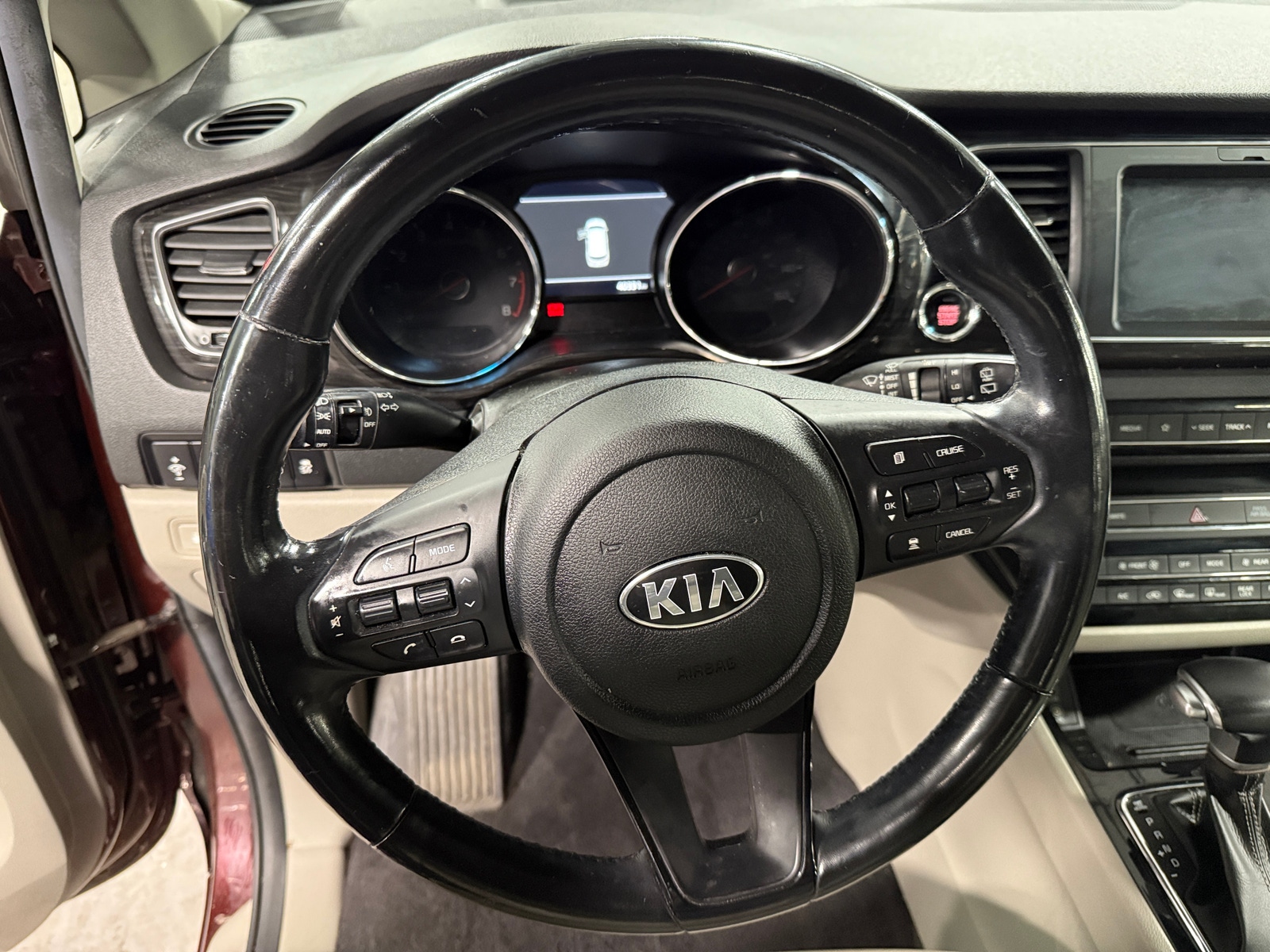 Thumbnail: 2019 Kia Sedona - 4