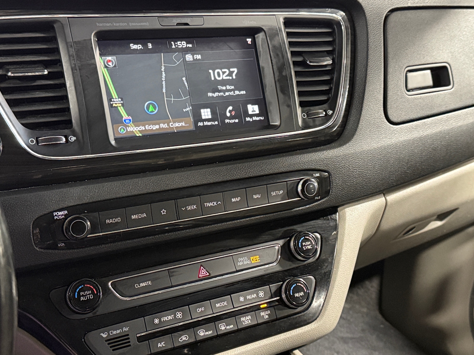 Thumbnail: 2019 Kia Sedona - 3