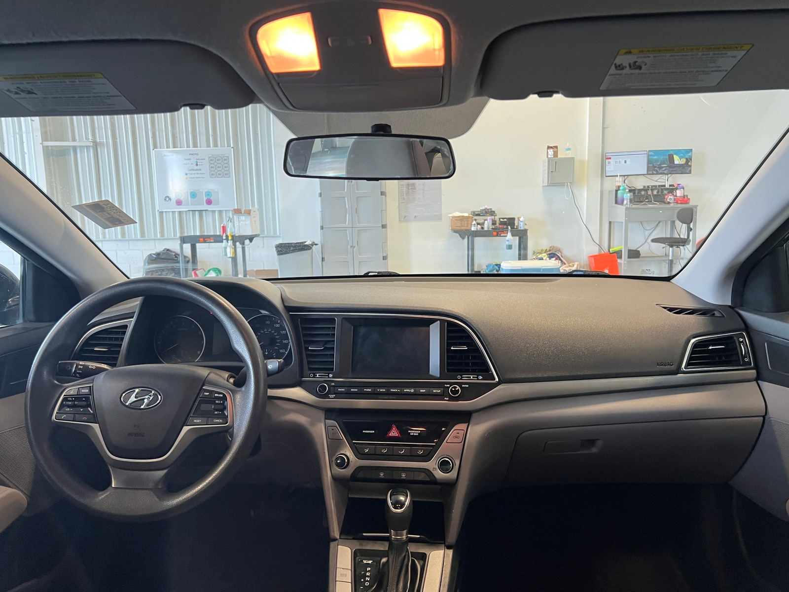 Thumbnail: 2018 Hyundai Elantra - 3