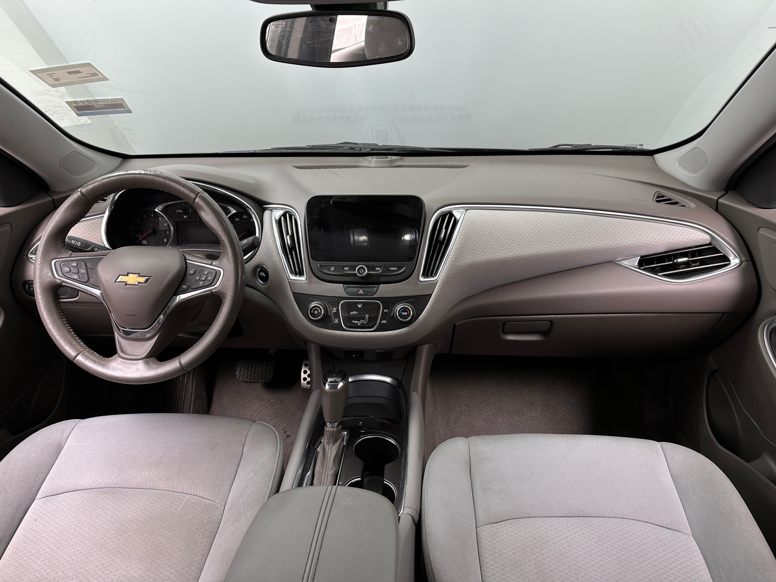 Thumbnail: 2016 Chevrolet Malibu - 3