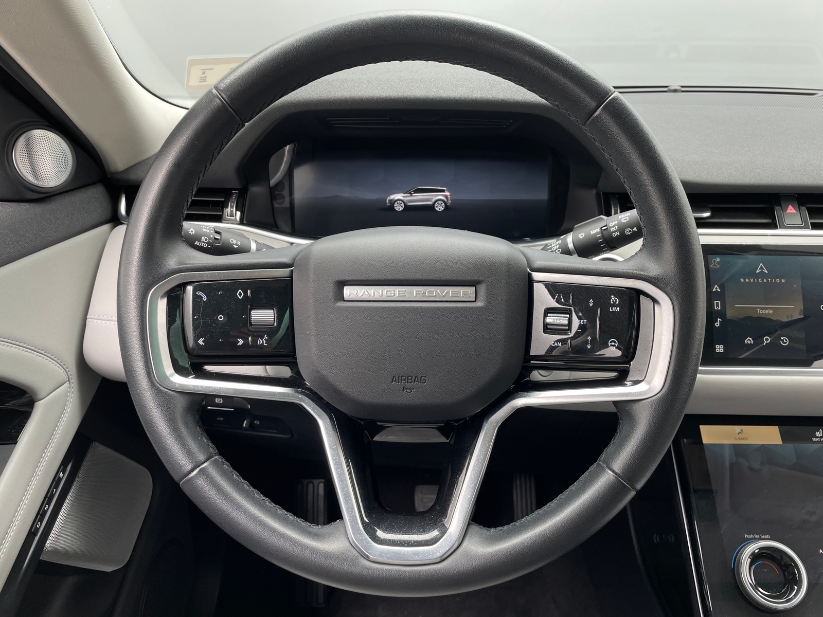 Thumbnail: 2023 Land Rover Range Rover Evoque - 4