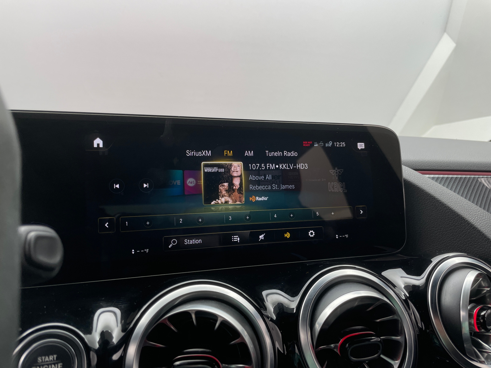 Thumbnail: 2022 Mercedes-Benz GLA - 3