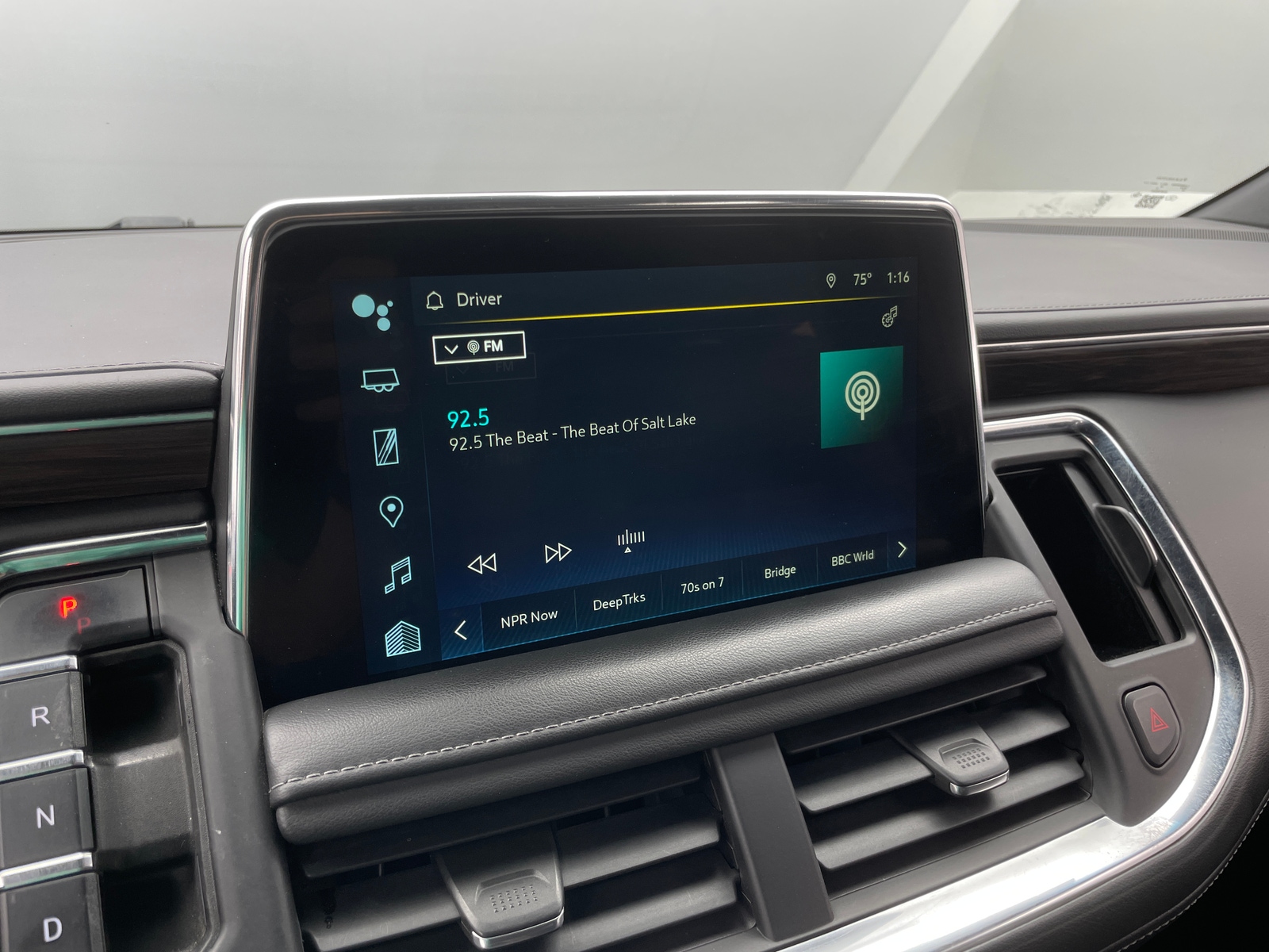 Thumbnail: 2022 Chevrolet Suburban - 3