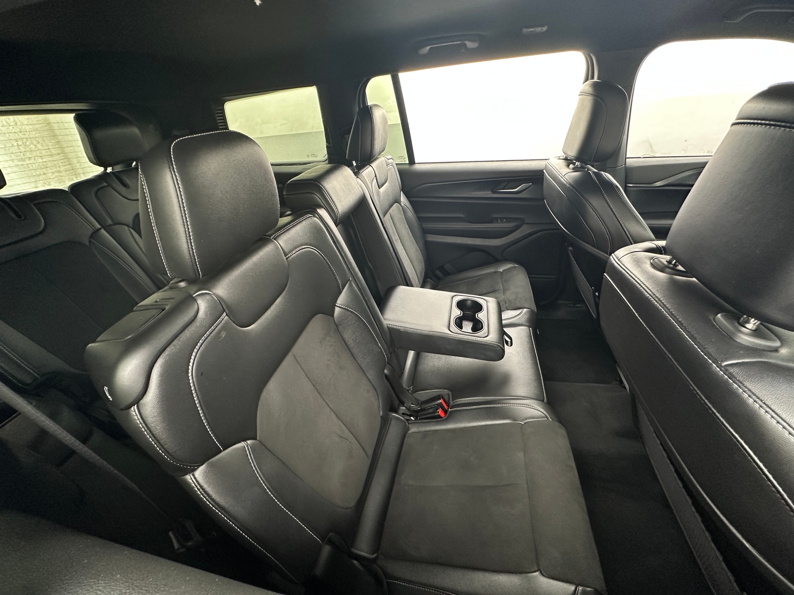 Thumbnail: 2024 Jeep Grand Cherokee L - 5