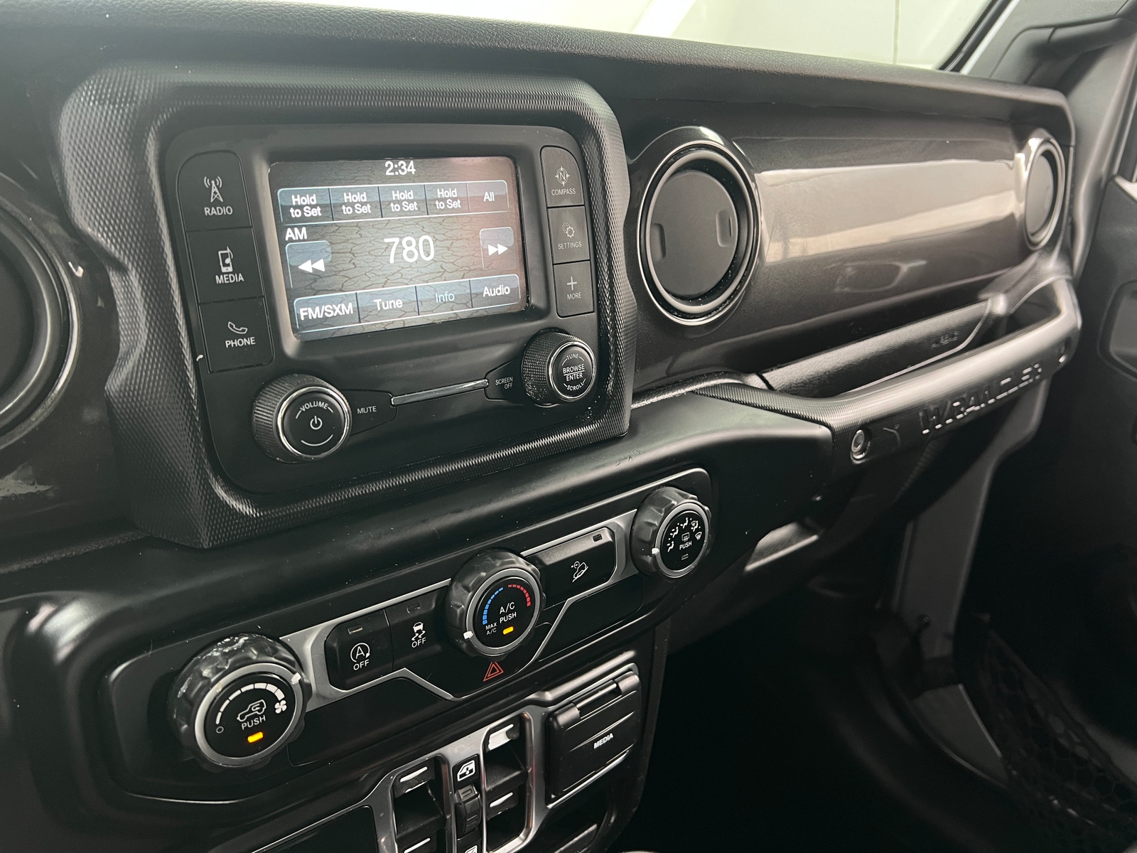 Thumbnail: 2019 Jeep Wrangler - 4
