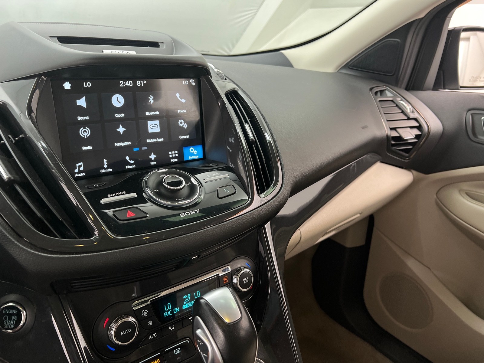 Thumbnail: 2016 Ford Escape - 3