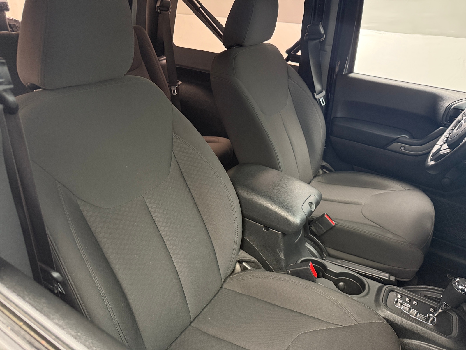 Thumbnail: 2017 Jeep Wrangler - 2