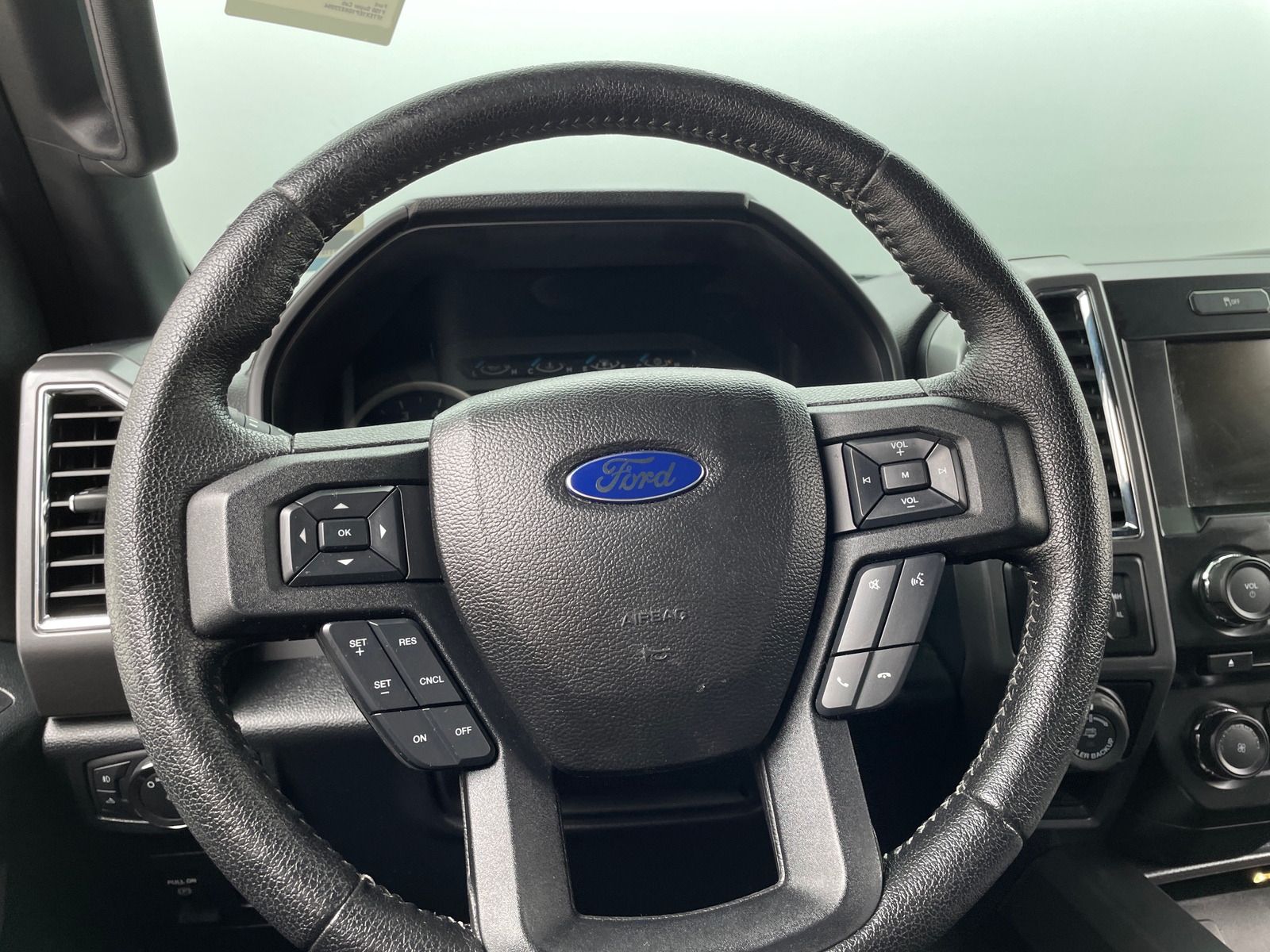 Thumbnail: 2016 Ford Econoline - 5