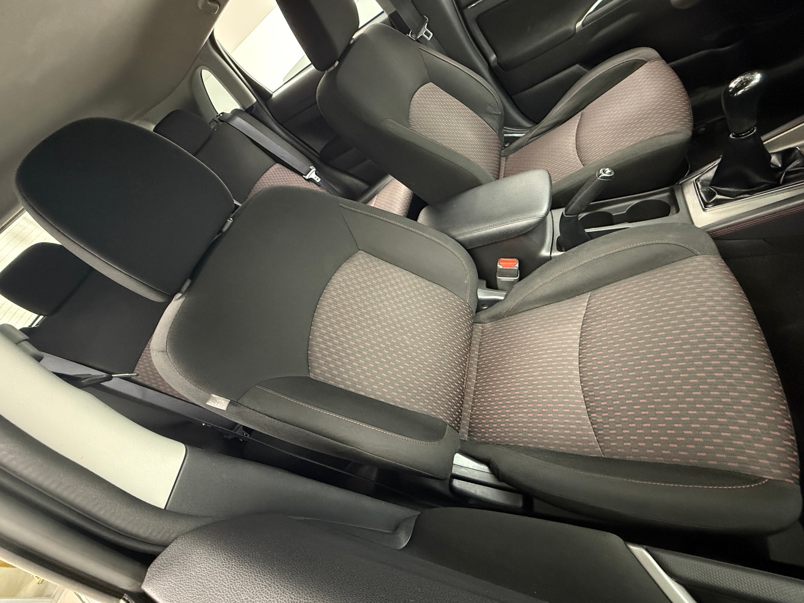 Thumbnail: 2019 Mitsubishi Outlander Sport - 2