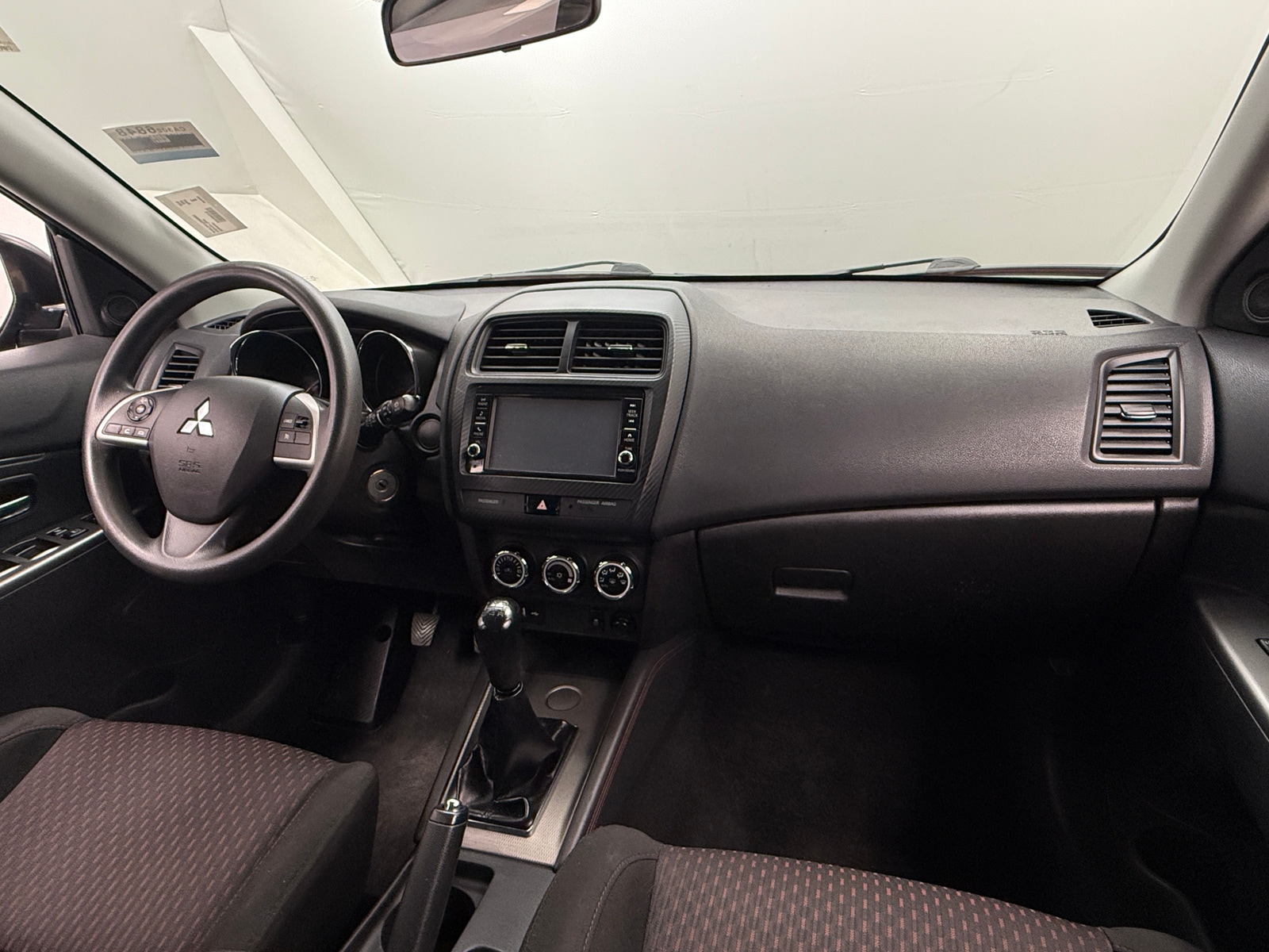 Thumbnail: 2019 Mitsubishi Outlander Sport - 3