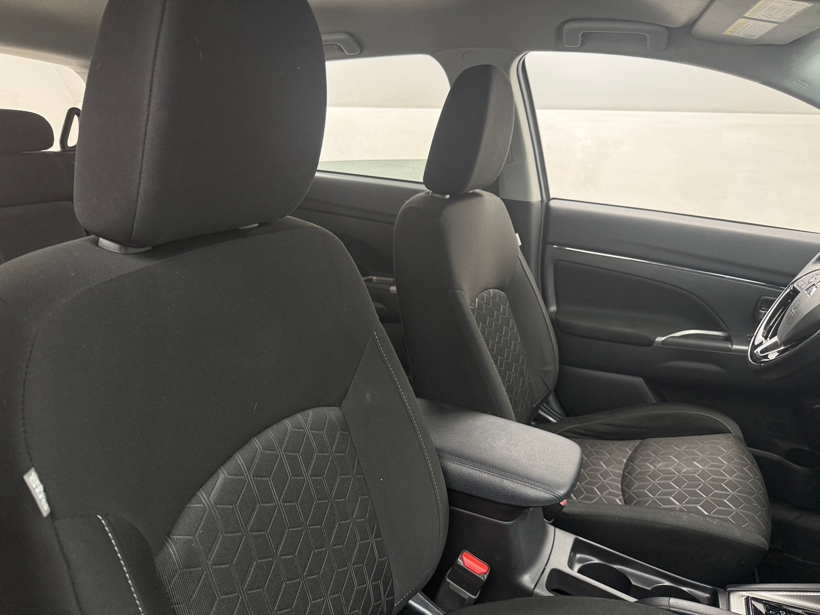 Thumbnail: 2021 Mitsubishi Outlander Sport - 2