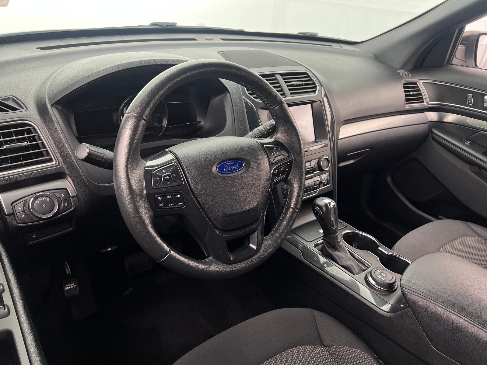 Thumbnail: 2019 Ford Explorer - 3