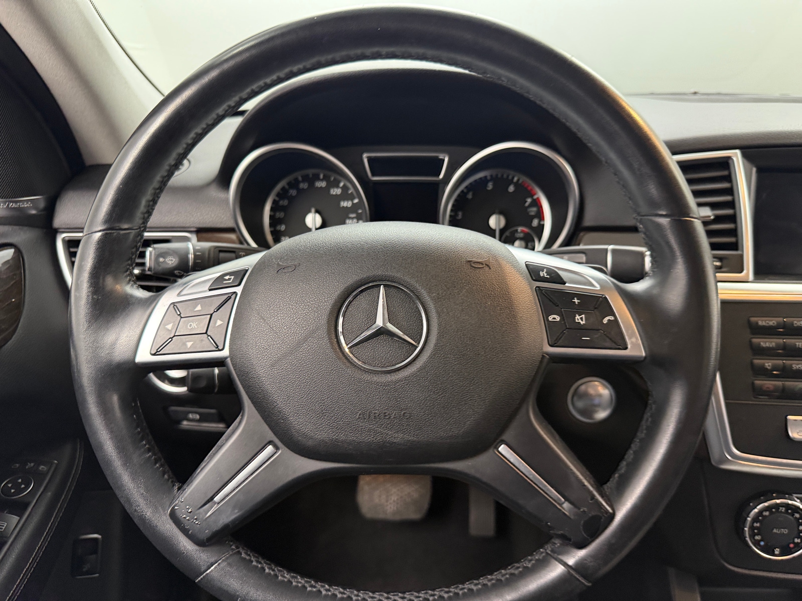 Thumbnail: 2014 Mercedes-Benz M-Class - 4