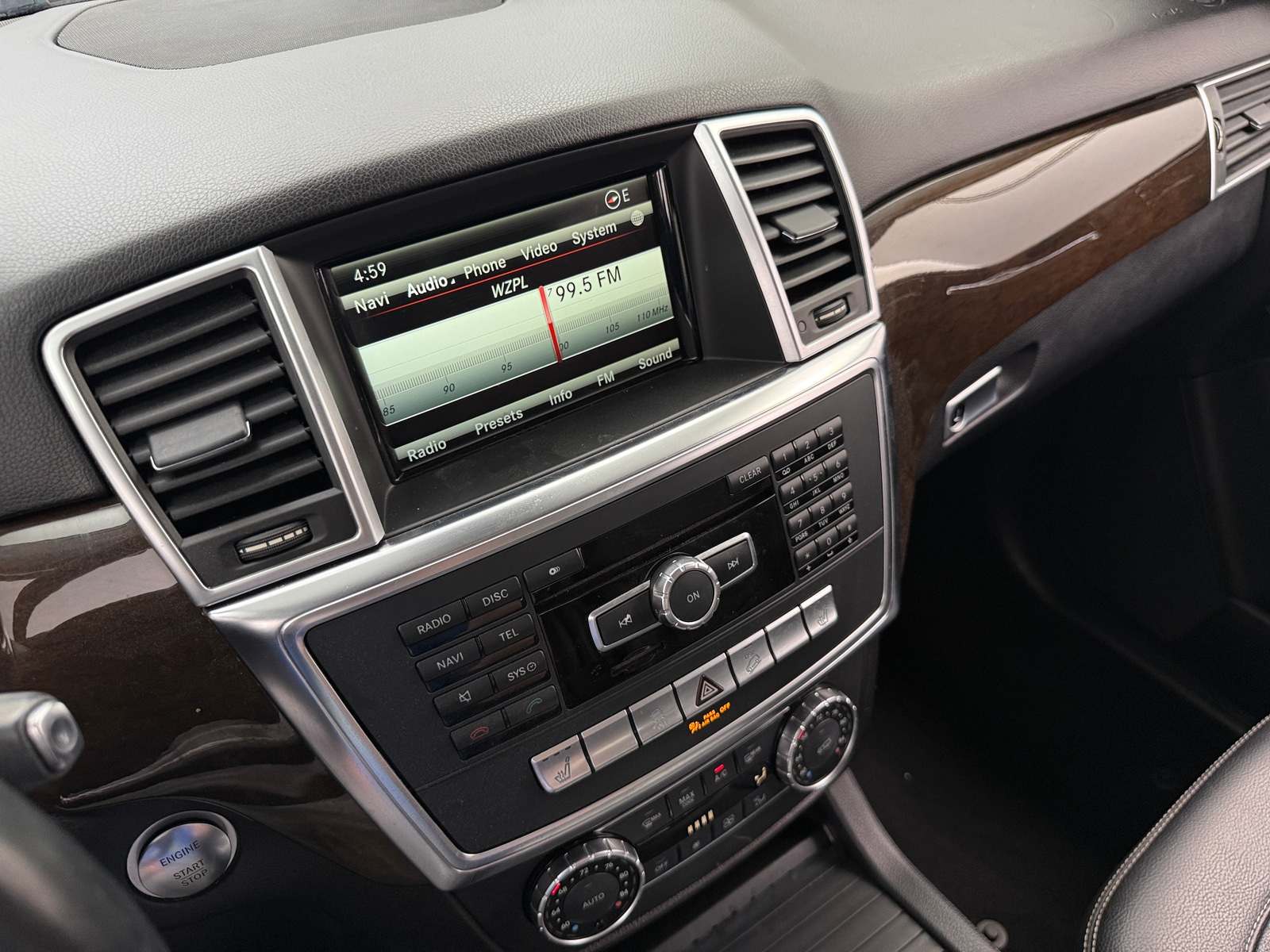 Thumbnail: 2014 Mercedes-Benz M-Class - 3