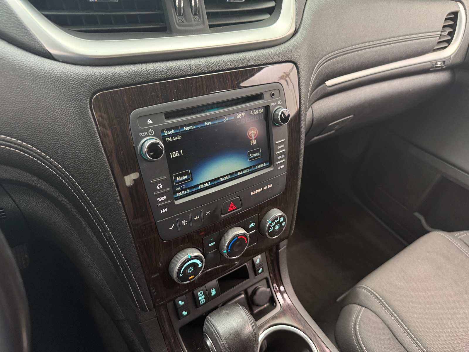 Thumbnail: 2017 Chevrolet Traverse - 4